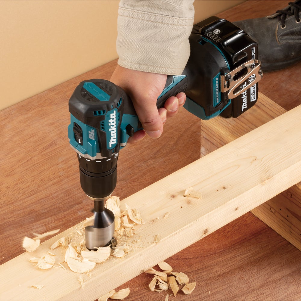 Borrskruvdragare 18V Naken DDF487Z. Makita