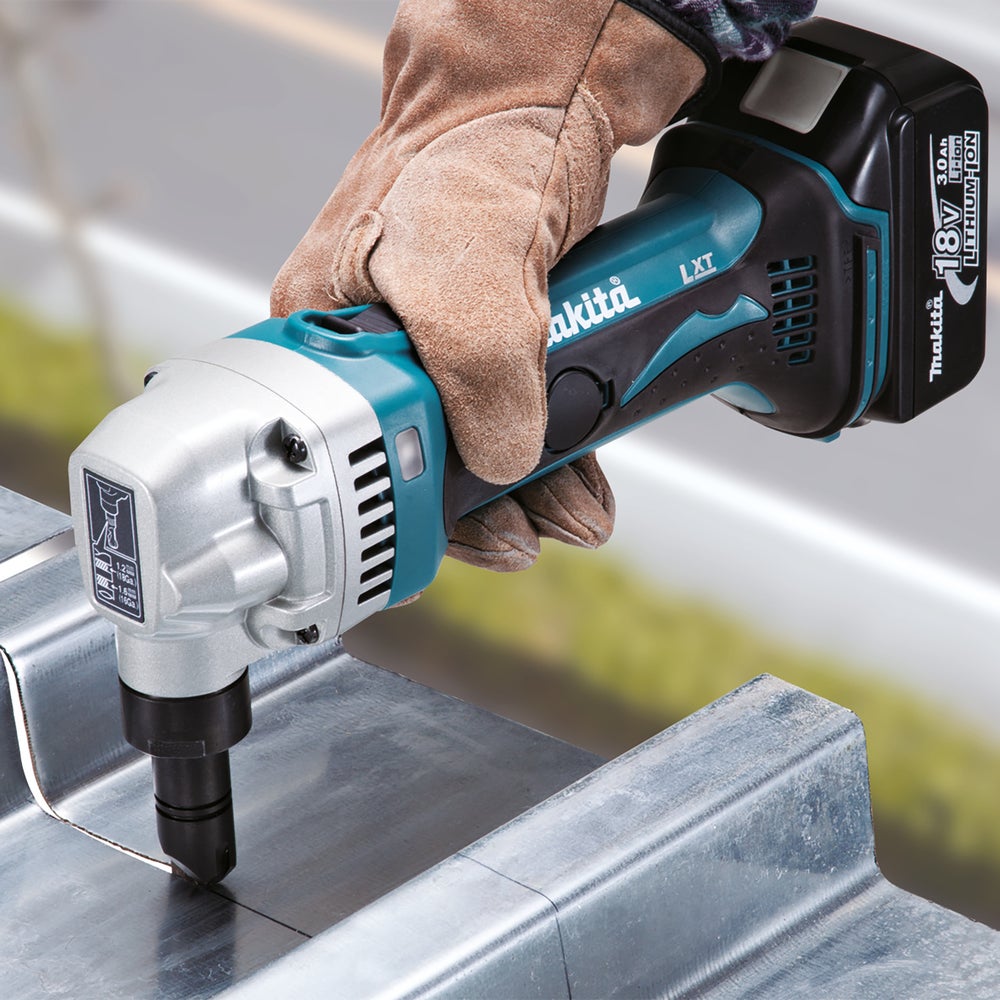 Nibbler 18V naken. Makita
